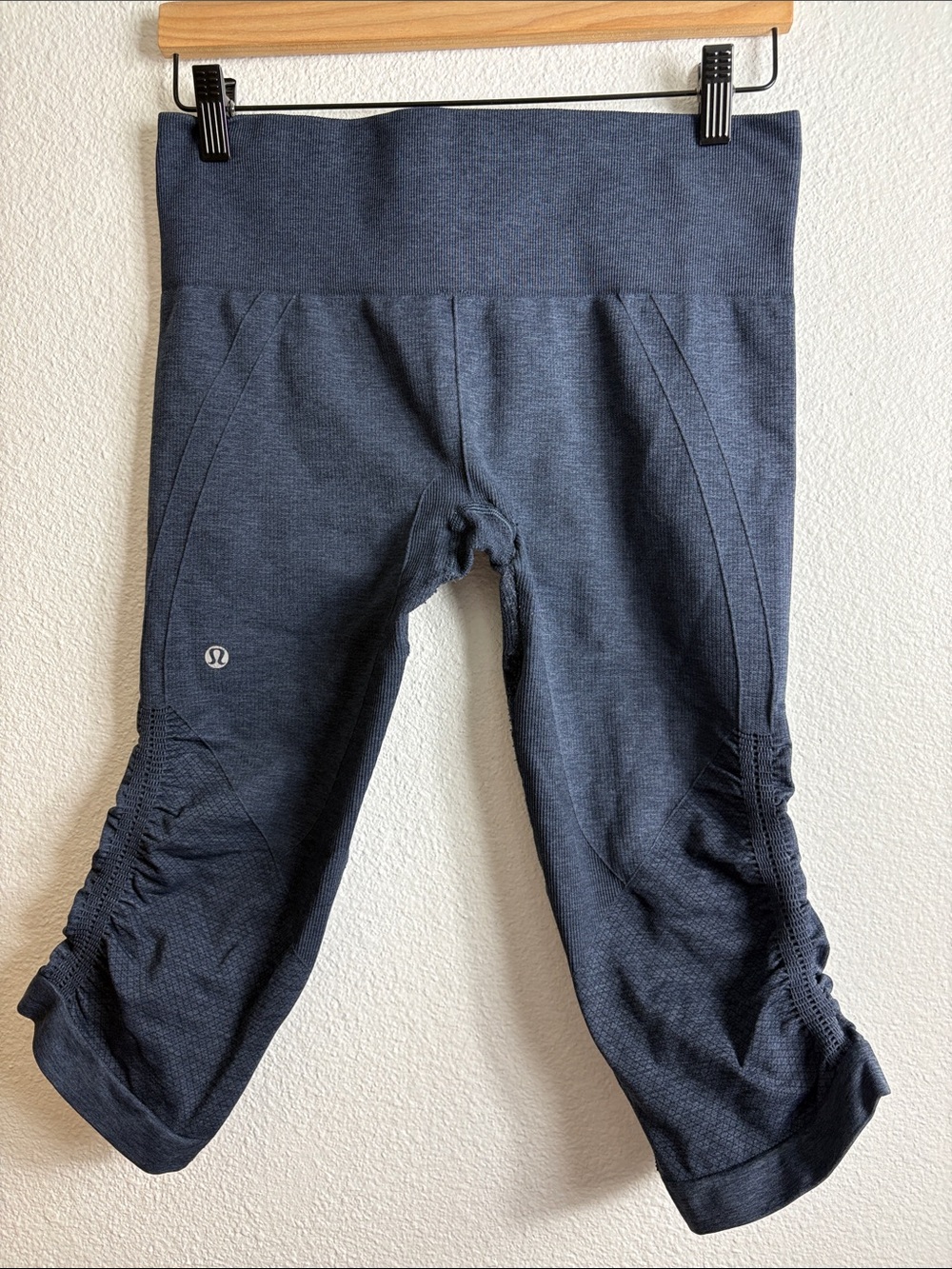 Lululemon In The Flow Crop II - Picture 2 of 8